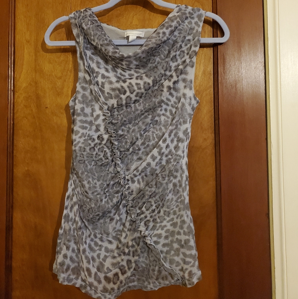 New York and Company cowl neck sleeveless top in medium